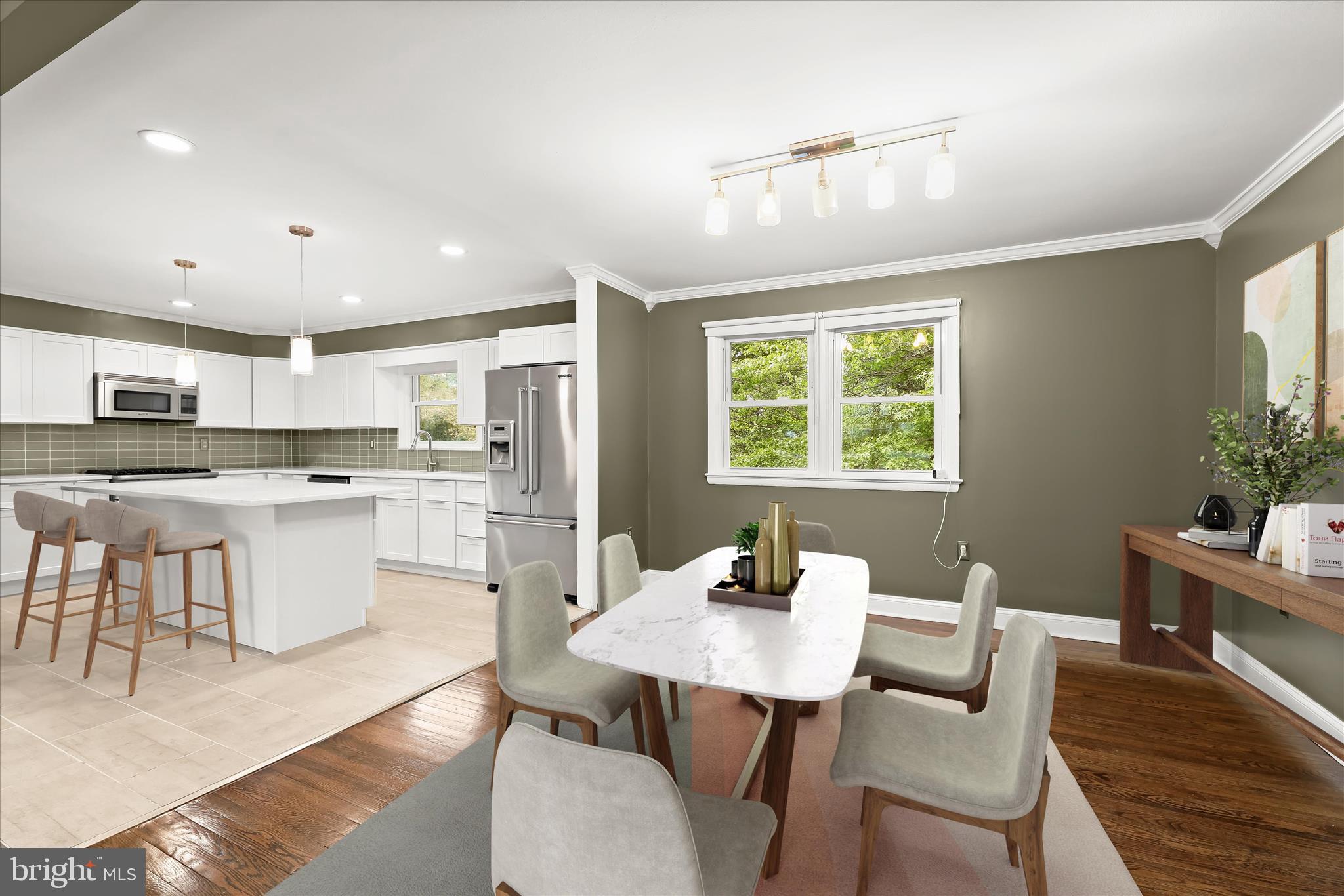 11713 Wayneridge Street Fulton, MD 20759 - Photo 3 of 52 Dining Room / Virtually Staged