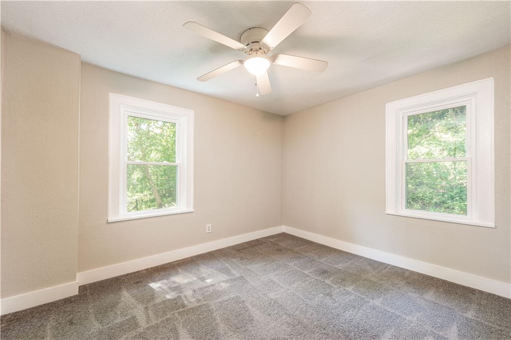 718 Maytide Street Pittsburgh, PA 15227 - Photo 12 of 19 an empty room with a window