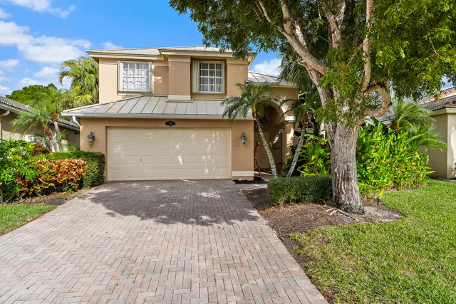 $639,000 | 938 Southeast Westminster Place, Stuart, FL 34997