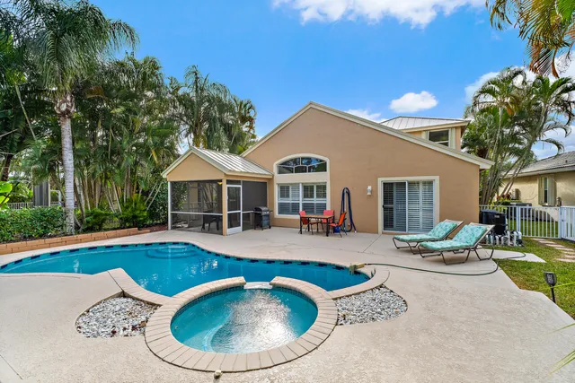 $639,000 | 938 Southeast Westminster Place, Stuart, FL 34997