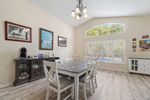 $639,000 | 938 Southeast Westminster Place, Stuart, FL 34997