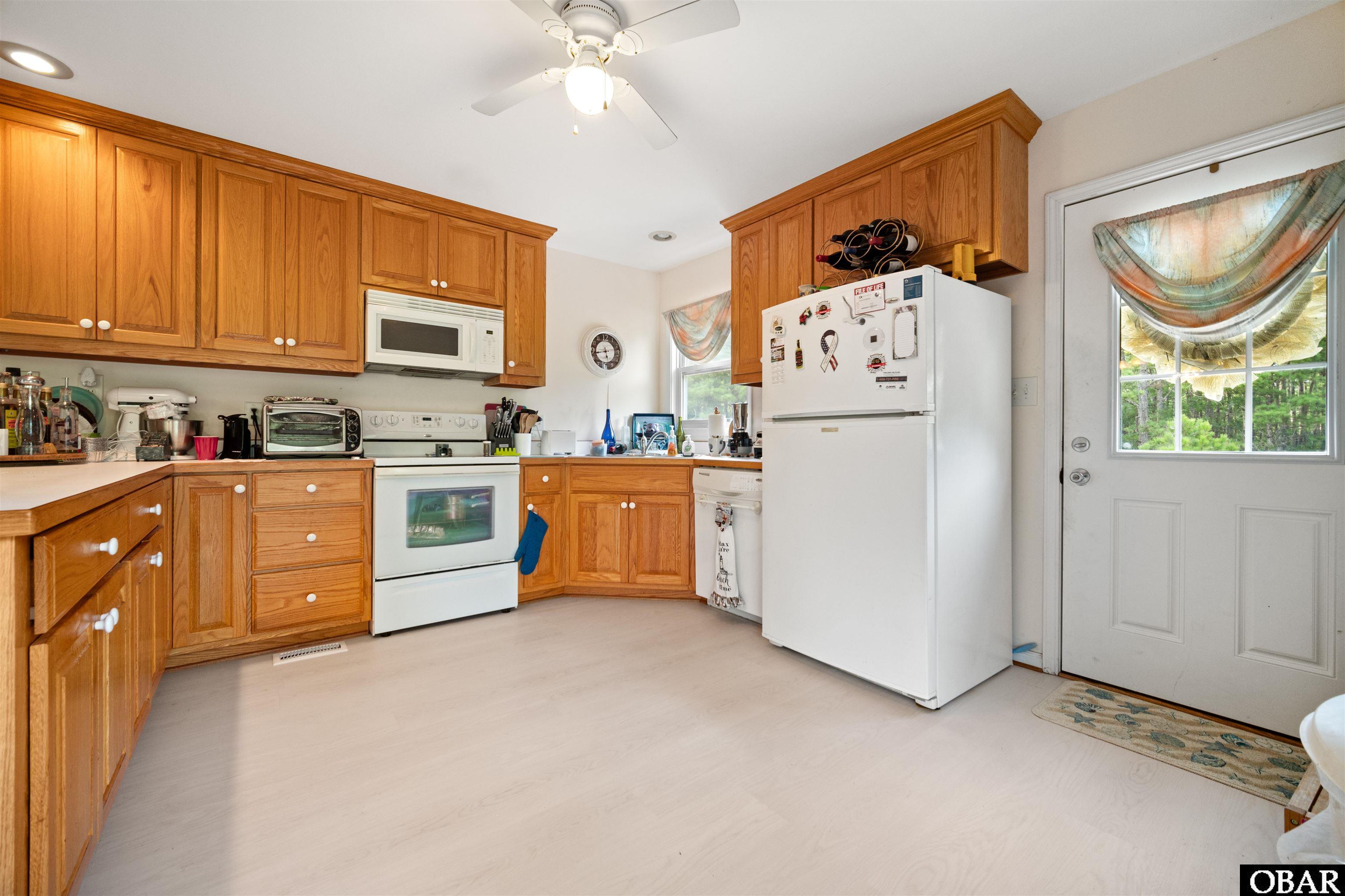 2360 Ocean Pearl Road Corolla, NC 27927 - Photo 9 of 41