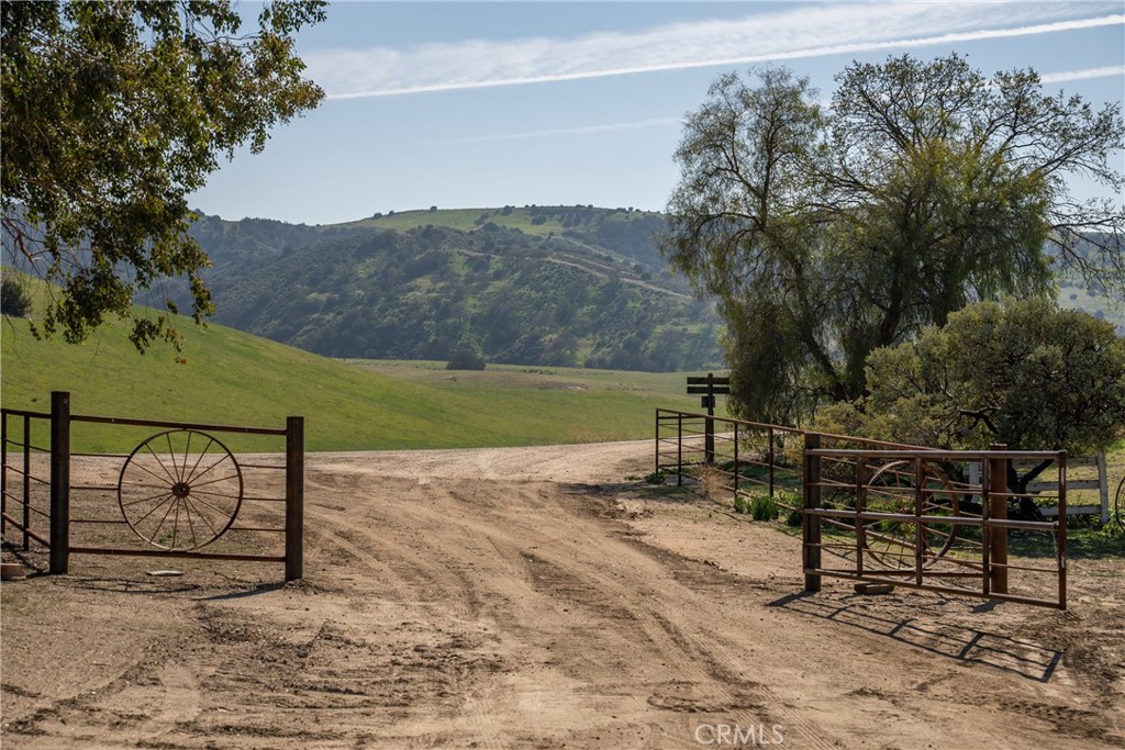 3160 Gillis Cyn Road Shandon, CA 93461 - Photo 19 of 21