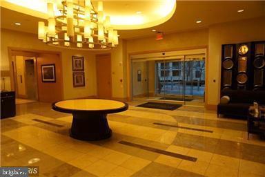11700 Old Georgetown Road, Unit 1006 North Bethesda, MD 20852 - Photo 2 of 10