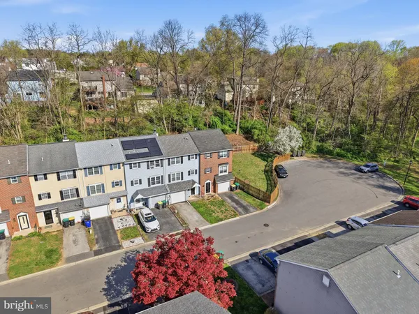 $294,900 | 5003 East Woodmill Drive, Wilmington, DE 19808