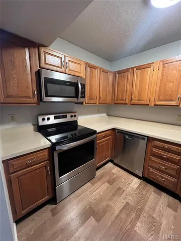 $1,475 | 9040 West Swan Circle, Brentwood, MO 63144