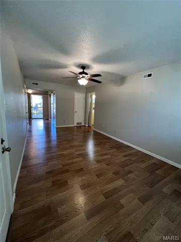 $1,475 | 9040 West Swan Circle, Brentwood, MO 63144