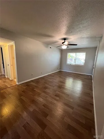 $1,475 | 9040 West Swan Circle, Brentwood, MO 63144