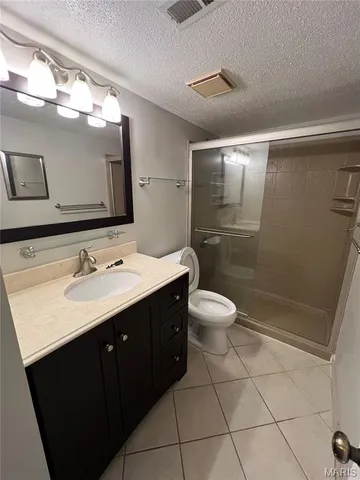 $1,475 | 9040 West Swan Circle, Brentwood, MO 63144