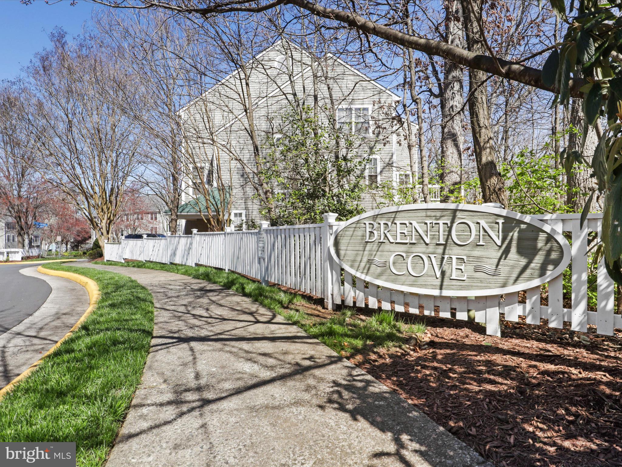 11115 Little Compton Drive Reston, VA 20191 - Photo 2 of 63 Gallery Image 2