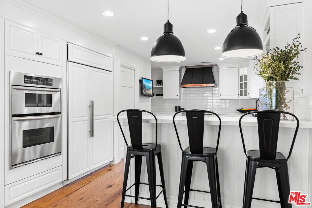 2217 Channel Road Newport Beach, CA 92661 - Photo 11 of 21 Gallery Image 11