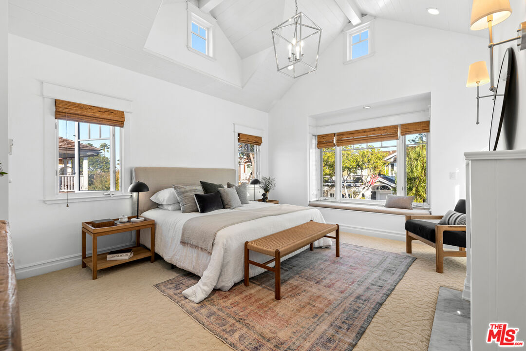 2217 Channel Road Newport Beach, CA 92661 - Photo 15 of 21 Gallery Image 15
