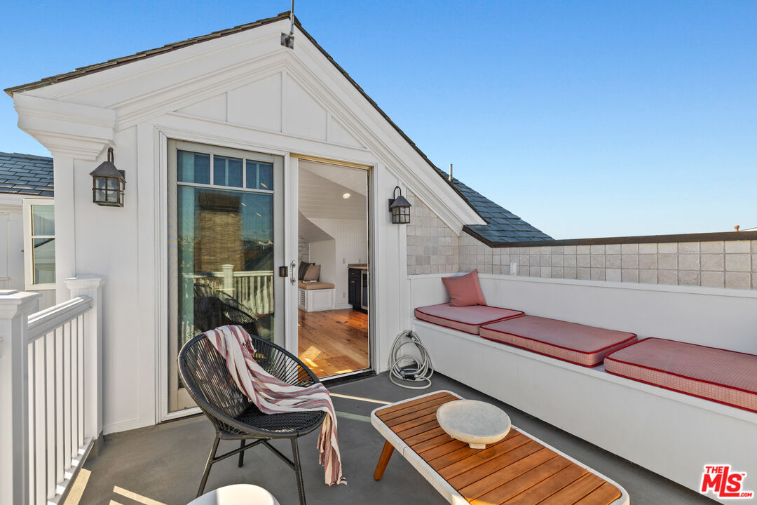 2217 Channel Road Newport Beach, CA 92661 - Photo 20 of 21 Gallery Image 20
