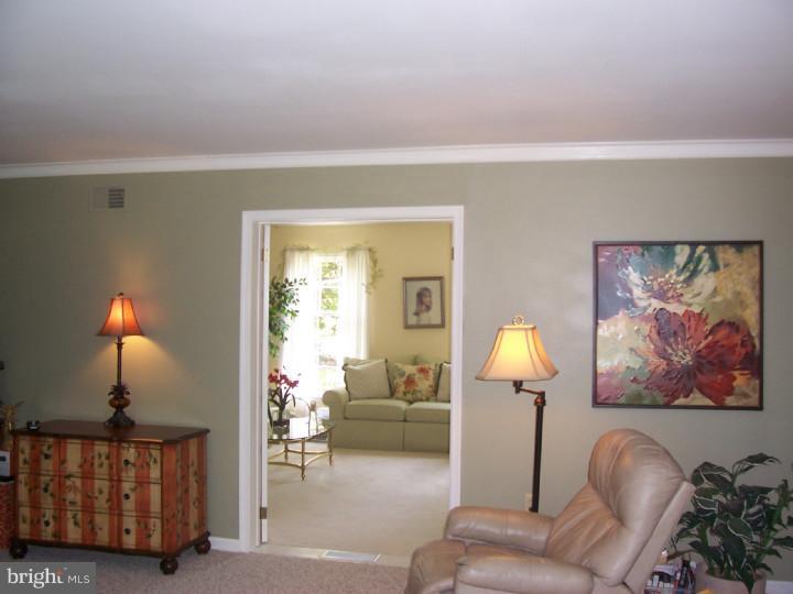 239 Lafayette Lane Wayne, PA 19087 - Photo 11 of 15 Family Room