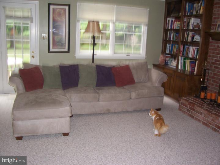 239 Lafayette Lane Wayne, PA 19087 - Photo 10 of 15 Family Room