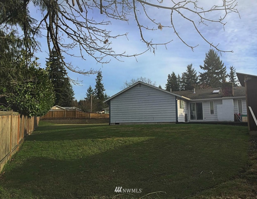19206 29th Avenue Southeast Bothell, WA 98012 - Photo 18 of 23 Gallery Image 18
