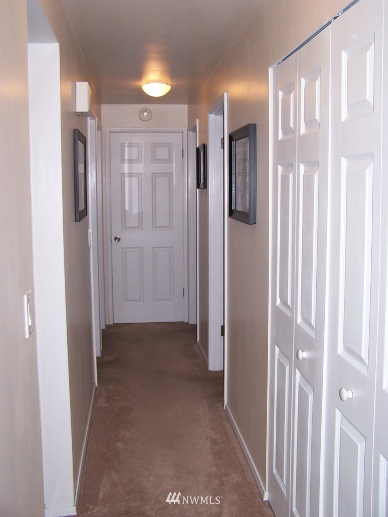 19206 29th Avenue Southeast Bothell, WA 98012 - Photo 9 of 23 Gallery Image 9