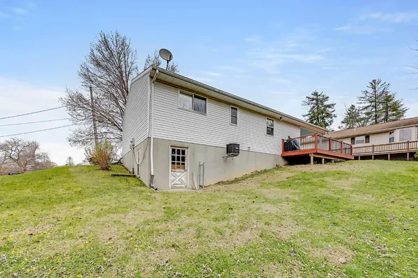 $203,500 | 306 Sunset Drive, Aurora, IN 47001