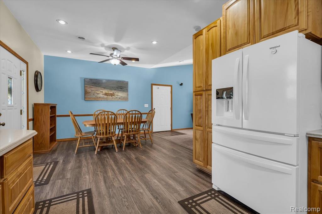 27520 West Road Romulus, MI 48174 - Photo 34 of 71