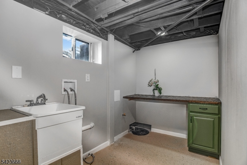 1017 Grandview Avenue Union, NJ 07083 - Photo 15 of 34 a utility room with dryer and washer