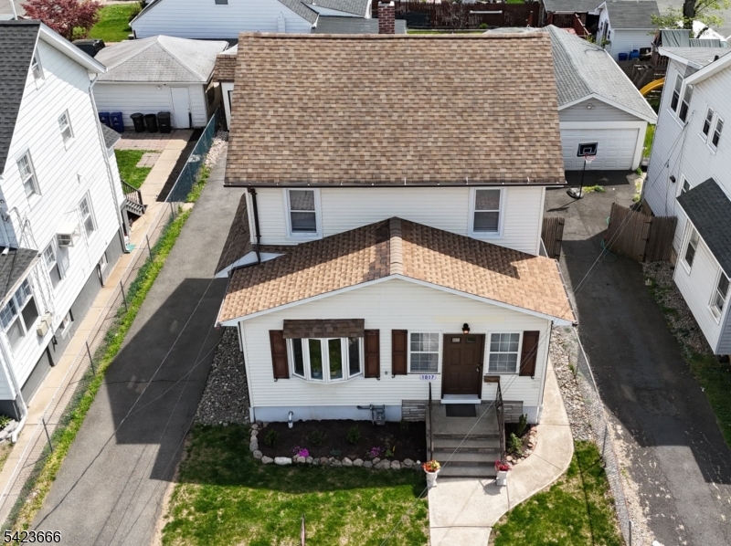 1017 Grandview Avenue Union, NJ 07083 - Photo 30 of 34 an aerial view of a house with a yard