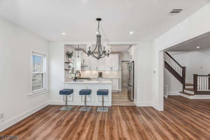 1017 Grandview Avenue Union, NJ 07083 - Photo 10 of 34