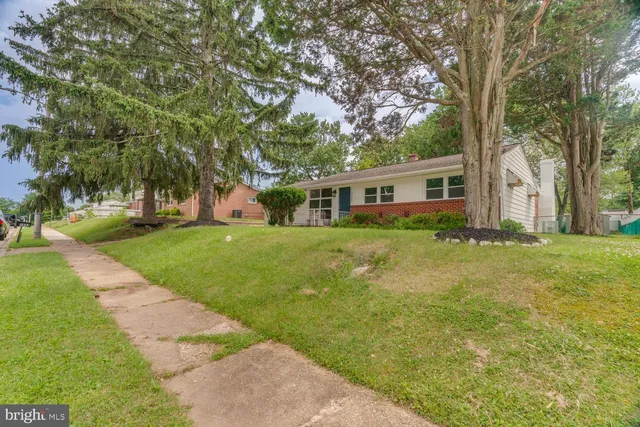 front view of house with a yard