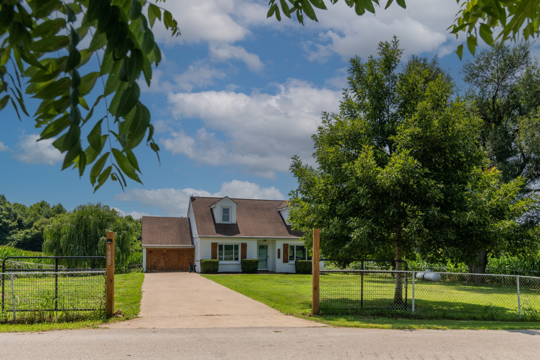 1685 Bumpus Mill Road Oak Grove, KY 42262 - Photo 2 of 49