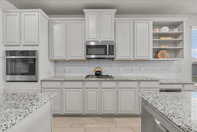 $515,000 | 2417 Lake Mist Drive, Texas City, TX 77568