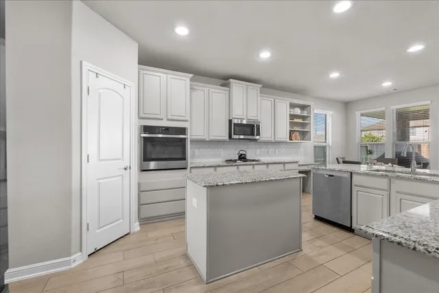 $515,000 | 2417 Lake Mist Drive, Texas City, TX 77568