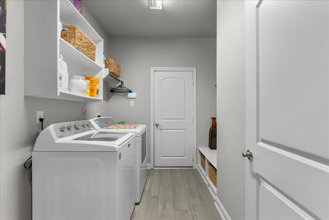 $515,000 | 2417 Lake Mist Drive, Texas City, TX 77568