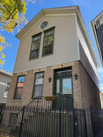 $1,400,000 | 415 West Eugenie Street, Chicago, IL 60614