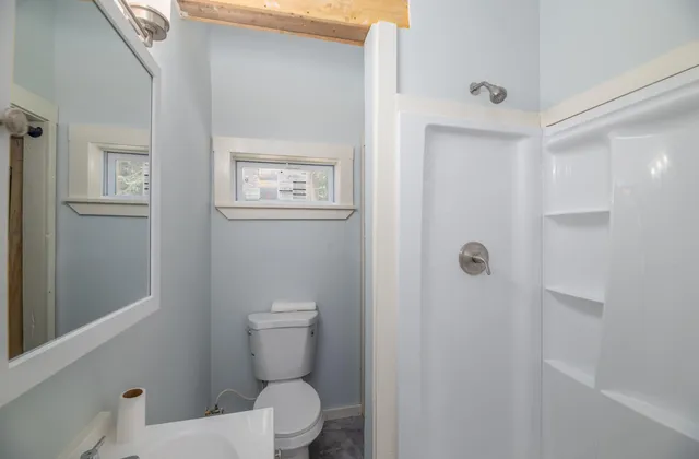 $195,000 | 8 Magnolia Lane, Starks, ME 04911