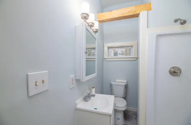 $195,000 | 8 Magnolia Lane, Starks, ME 04911