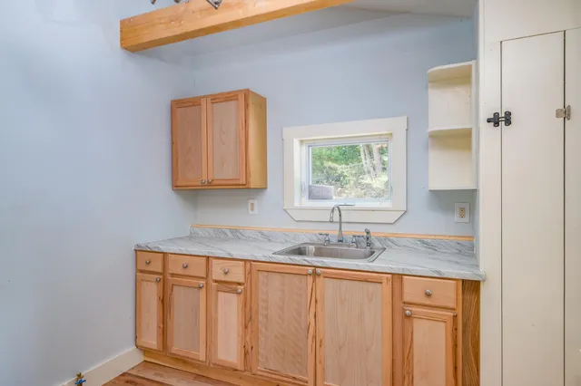 $195,000 | 8 Magnolia Lane, Starks, ME 04911