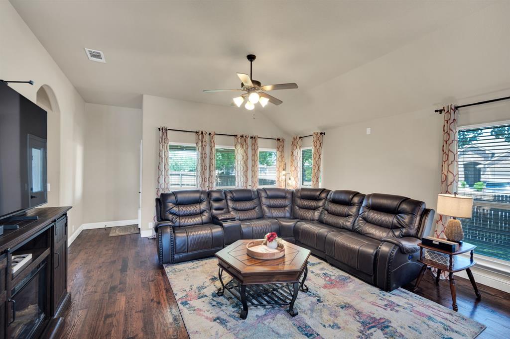 902 Calder Court Anna, TX 75409 - Photo 2 of 36