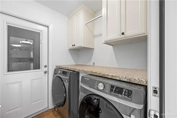 $2,000 | 4012 Auburn Avenue, McAllen, TX 78504