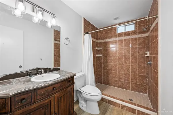 $2,000 | 4012 Auburn Avenue, McAllen, TX 78504