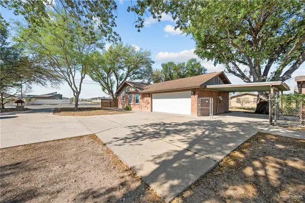 $2,000 | 4012 Auburn Avenue, McAllen, TX 78504