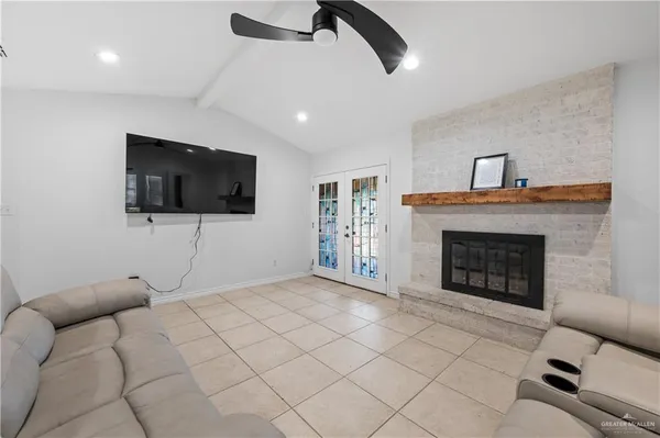 $2,000 | 4012 Auburn Avenue, McAllen, TX 78504