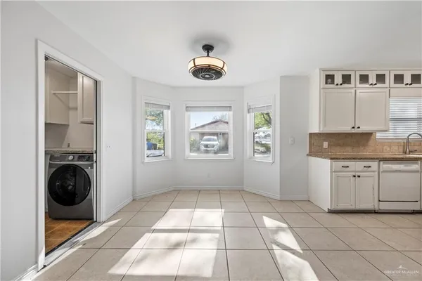 $2,000 | 4012 Auburn Avenue, McAllen, TX 78504