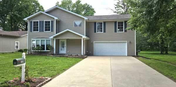 $289,000 | 120 North Lark Lane, Carbondale, IL 62901
