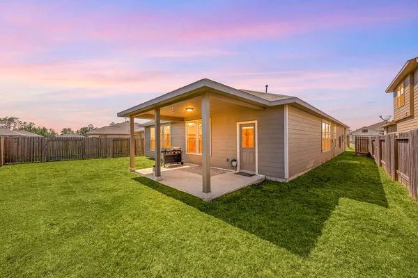 $255,000 | 20126 Wade Hampton Drive, Cleveland, TX 77327