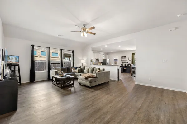 $255,000 | 20126 Wade Hampton Drive, Cleveland, TX 77327