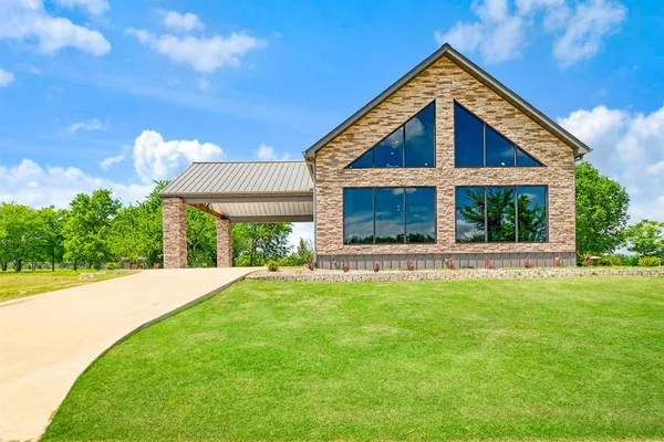 $429,900 | 209 Helena Drive, Powderly, TX 75473