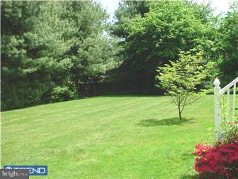 984 Roeloffs Road Yardley, PA 19067 - Photo 2 of 12 View