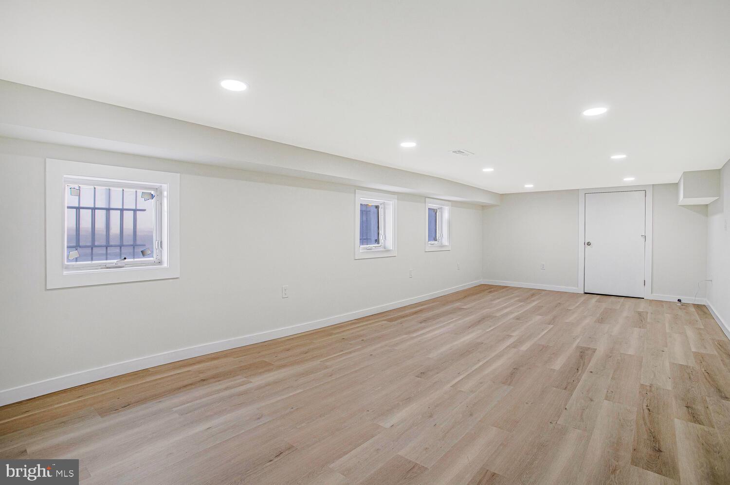 312 South Pulaski Street Baltimore, MD 21223 - Photo 18 of 39