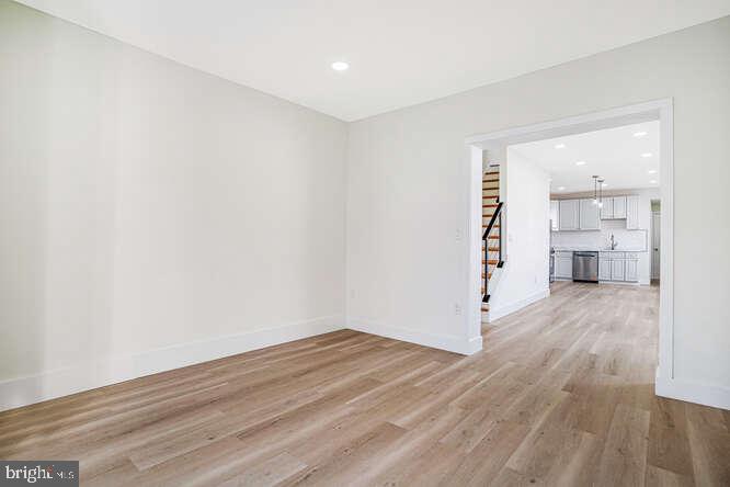 312 South Pulaski Street Baltimore, MD 21223 - Photo 5 of 39