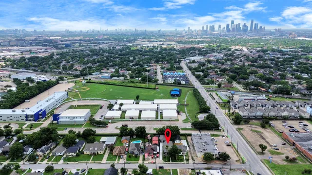 $2,800 | 1218 A Des Jardines Street, Unit A, Houston, TX 77023