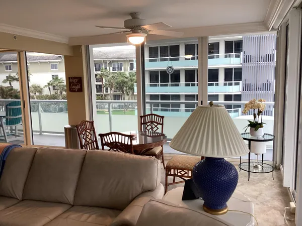 $3,700 | 3554 Ocean Drive, Unit 301, Vero Beach, FL 32963